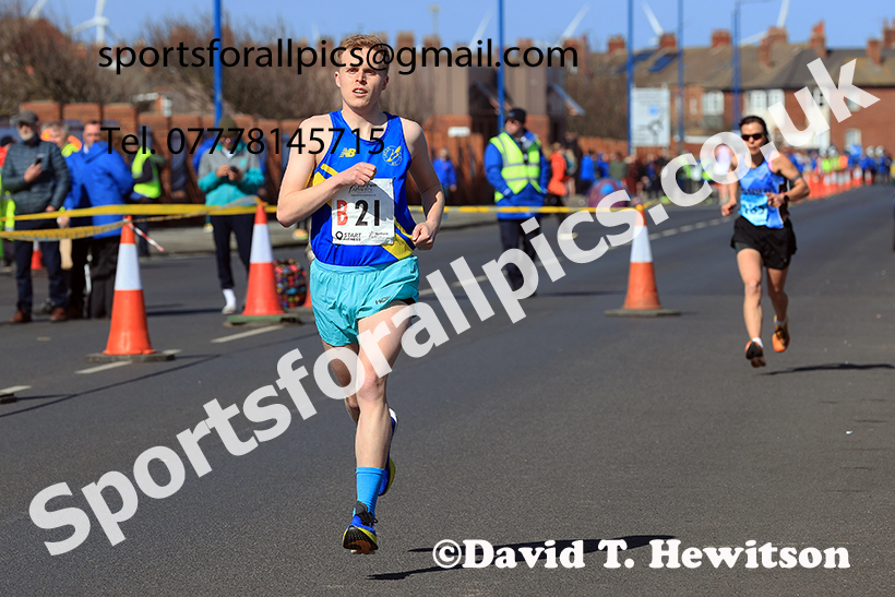 Senior mens Northern 12 Stage Road Relay, 2025 Northern 12 and 6 Stage Road Relays and Junior 5k, Redcar. Photo: David T. Hewitson/Sports for All Pics